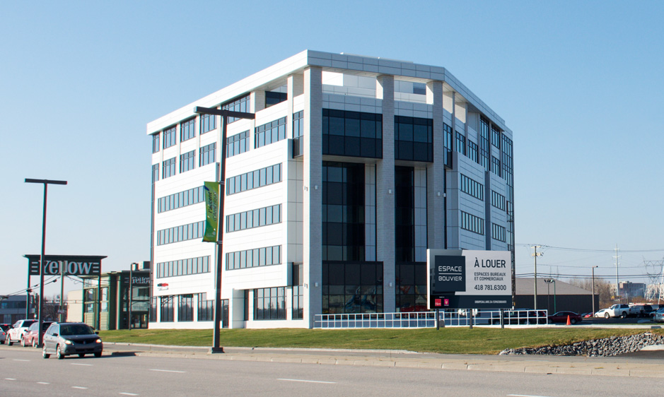 Avant du 1020 Bouvier